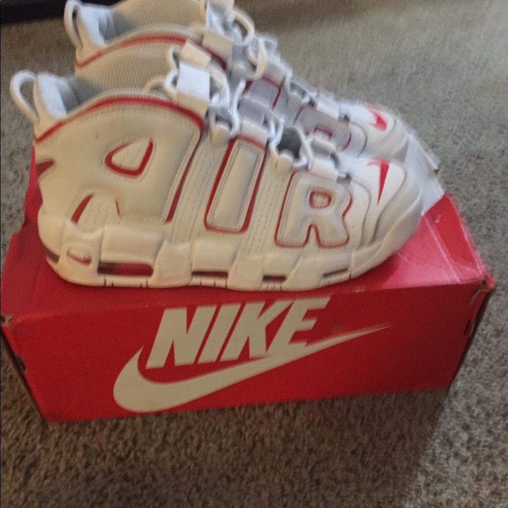 Nike Uptempo